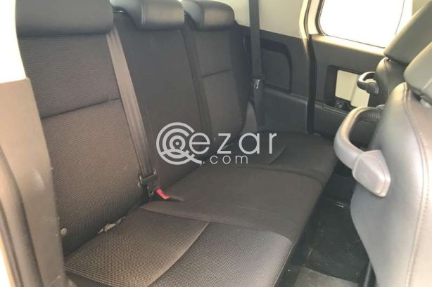 2014 Toyota FJ Cruiser photo 2