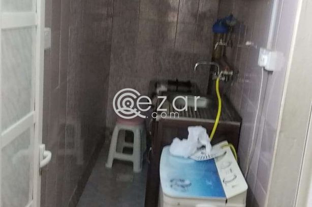 READY TO OCCUPY 1 BHK FAMILY ROOM FOR RENT NEAR AL MANSOURA METRO -Doha photo %index%