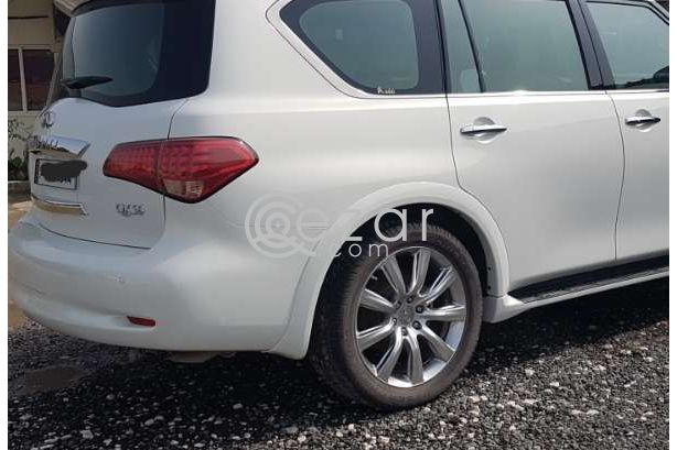 VIP Infiniti QX56 2011 perfect condition photo 8