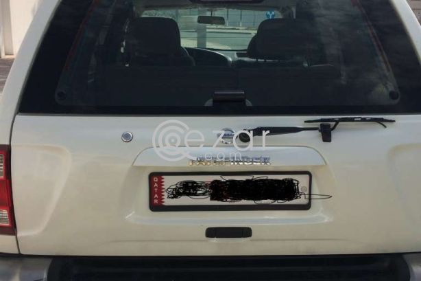 Nissan Pathfinder 2002 photo 2