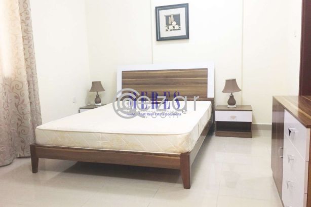 1 BHK Fully Furnished in Doha Jadeed photo %index%
