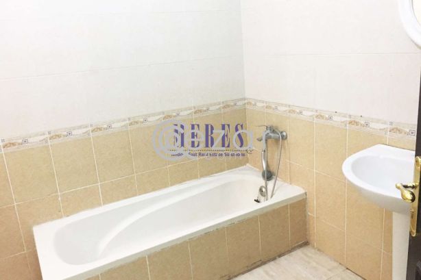 1 BHK Unfurnished in Abu Hamour - صورة %index%