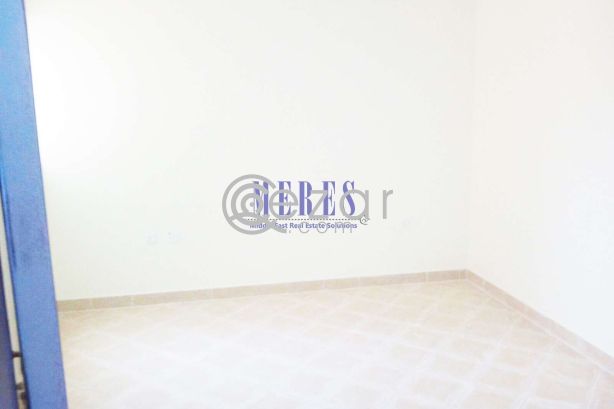 5 Bedroom Villa in a Compound in Abu Hamour photo %index%