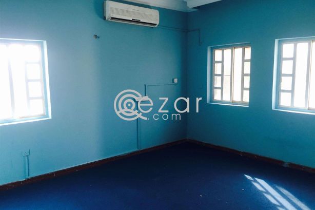 Studio family room villa portion available in Al Dafna - صورة %index%