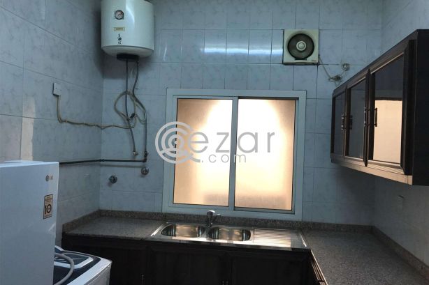 Fully furnished executive bachelor accommodation - صورة %index%