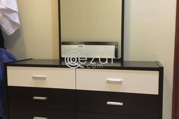 King size full set bedroom photo 2