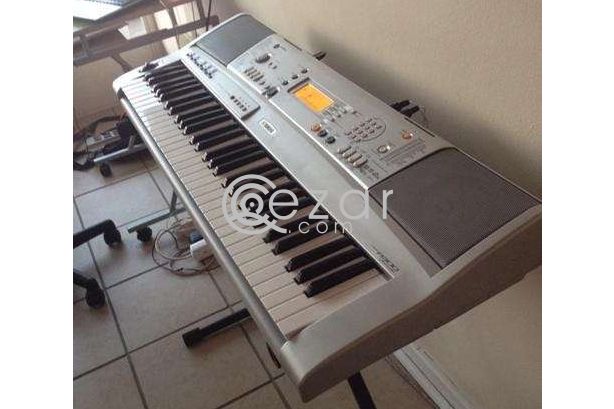 YAMAHA PSR A300 keyboard photo 3