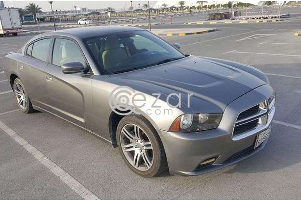 Dodge charger 2012 v6 photo 3