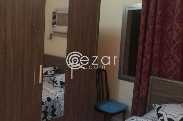 Fully furnished Bedroom with sharing bathroom in Najma only Indians photo 7