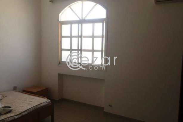 2 BHK Unfurnished Flat in Bin Mahmoud photo %index%