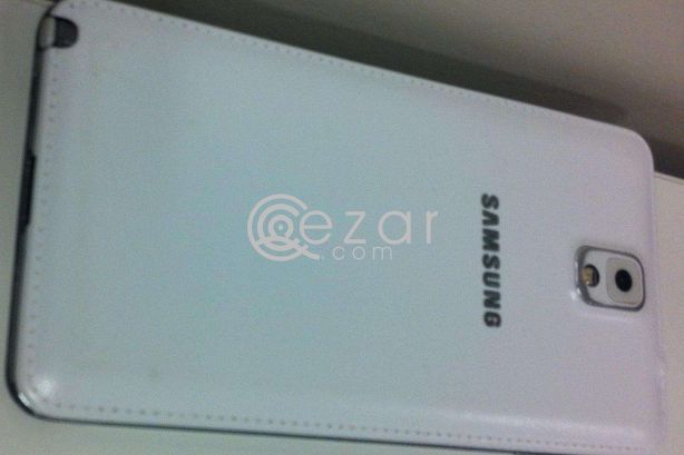 Selling My Samsung Note 3 Phone photo 1