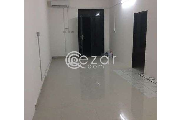 Excellent 1BHK available in al hilal for families - صورة %index%