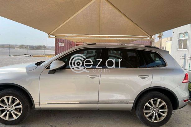 Volkswagon - Touareg in Excellent Condition - صورة 4