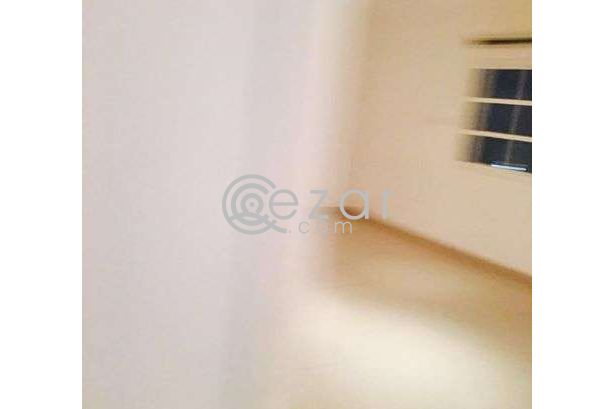 family room for rent at madinat khalifa photo 2