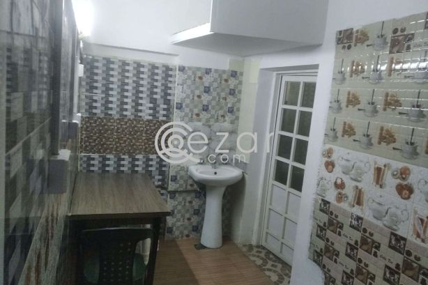 READY TO OCCUPY 1 BHK FURNISHED FAMILY ROOM FOR RENT NEAR AL MANSOURA METRO -DOHA photo %index%