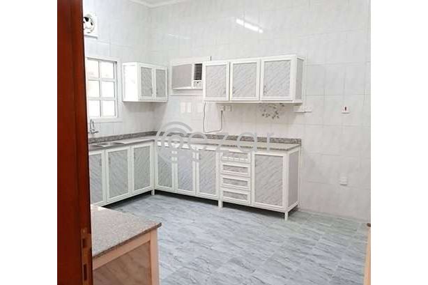 3 Bhk Portion Available for Rent in a Villa in Al Mamoura Area photo %index%
