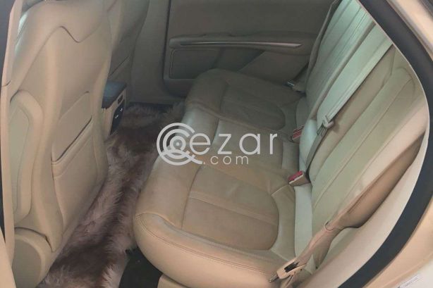 Lincoln MKZ 2015 model for sale in a good condition - صورة 3
