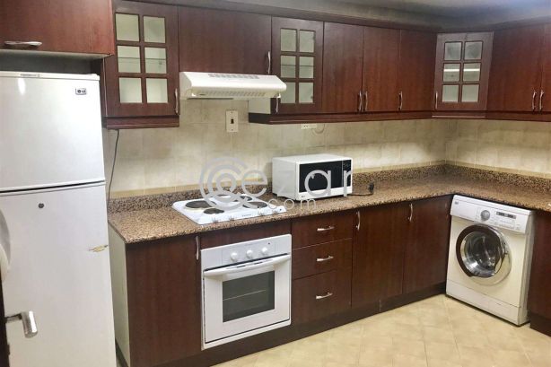 Spacious Semi Furnished 1 B.H.K Family Apartment in Najma Behind Al Meera photo %index%