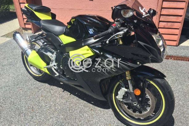 2011 SUZUKI GSX-R 750 photo 2