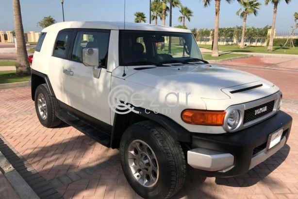 2013 Toyota FJ Cruiser photo 2