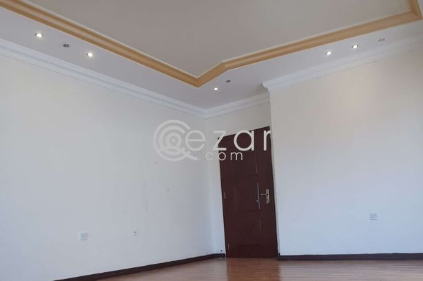 Studio type & Family rooms & Female bed space available in Al Sadd - صورة %index%