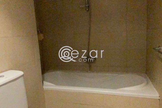 Semi furnished studio in the pearl ( Porto Arabia ) - صورة %index%