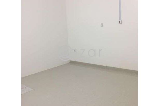 Excellent 1BHK available in al hilal for families - صورة %index%