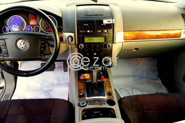 2008 Volkswagen Touareg V-6 photo 4