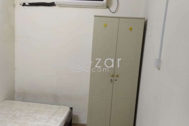 READY TO OCCUPY 1 BHK FAMILY ROOM FOR RENT NEAR AL MANSOURA METRO -Doha photo %index%