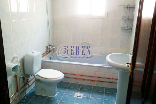 3 Bedroom Compound Villa in Abu Hamour - صورة %index%