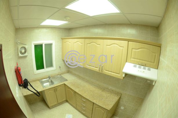 UNFURNISHED 2-BEDROOM APARTMENT : UMM GHUWALINA photo %index%