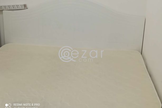 KING SIZE BED WITH MATTRESS photo 2