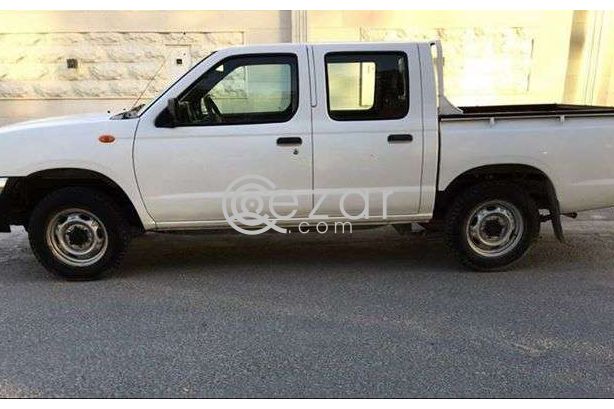 Nissan Pick up photo 4