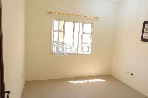 NO COMMISSION! 3 bedroom in Old Al Ghanim near AL Watan Center photo %index%