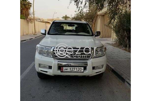 Toyota Land Cruiser VXR 2010 photo 2