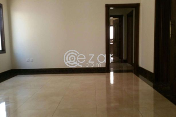 Super Luxurious!! 6 bedrooms villa for rent in Al Wakrah - صورة %index%