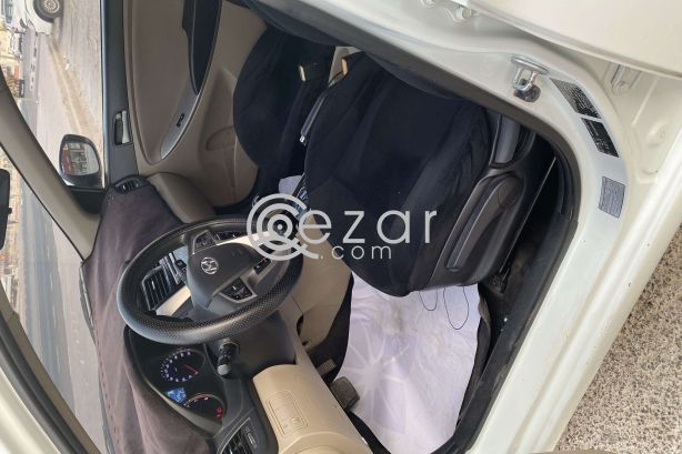 Hyundai Accent - صورة 2