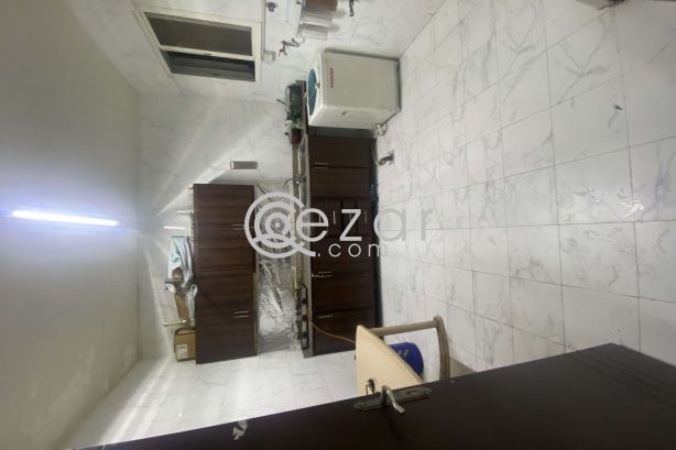 Bed space available near red line metro photo %index%