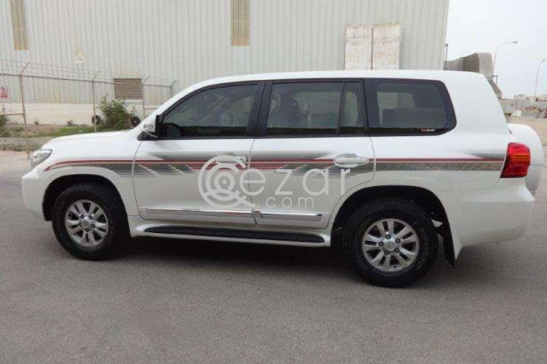 LAND CRUISER 2013 GX photo 3