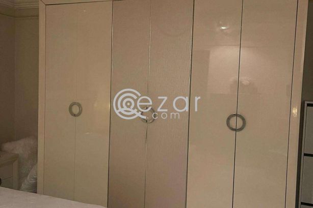 Qatar Design Bed room set photo 4