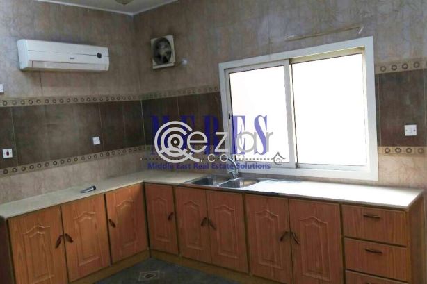 5 Bedroom Unfurnished Villa in Al Waab - صورة %index%