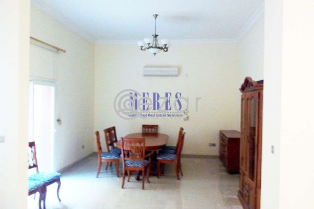 5 Bedroom Compound Villa in Abu Hamour - صورة %index%