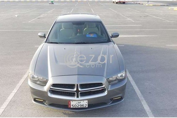 Dodge charger 2012 v6 photo 4