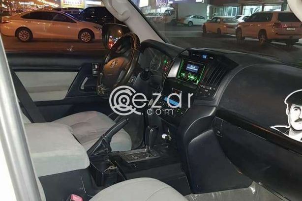 Land cruiser model 2011 in a very good condition photo 8
