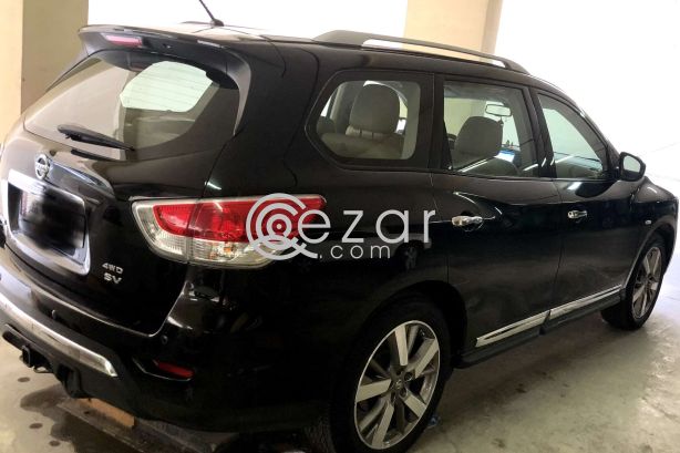 Nissan Pathfinder SV 2013 model for immediate sale photo 5