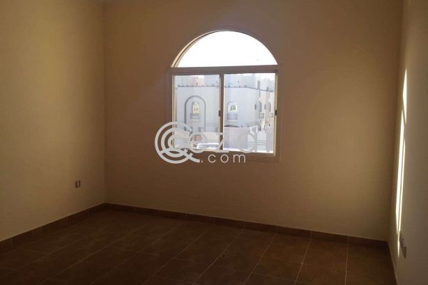 For rent a family villa in Al-Khaisa new villa photo %index%