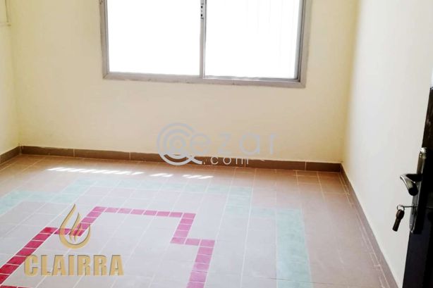 Spacious, Clean and Renovated 6 BR Villa - صورة %index%