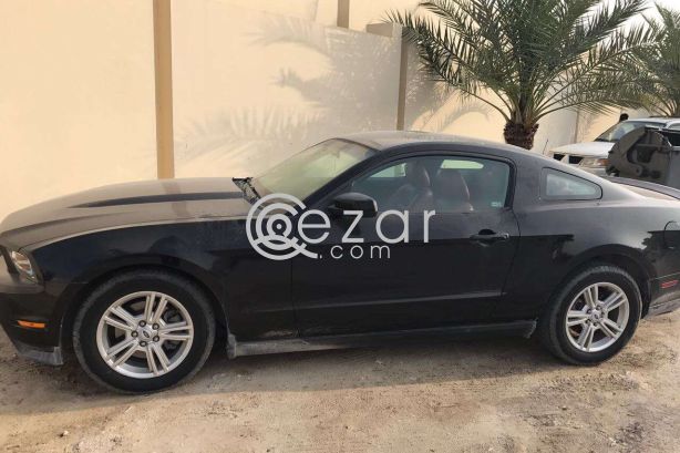 FORD MUSTANG_2011 photo 2