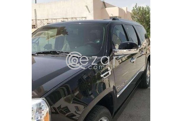 Care for sale Escalad model 2012 purchased on2013 photo 5