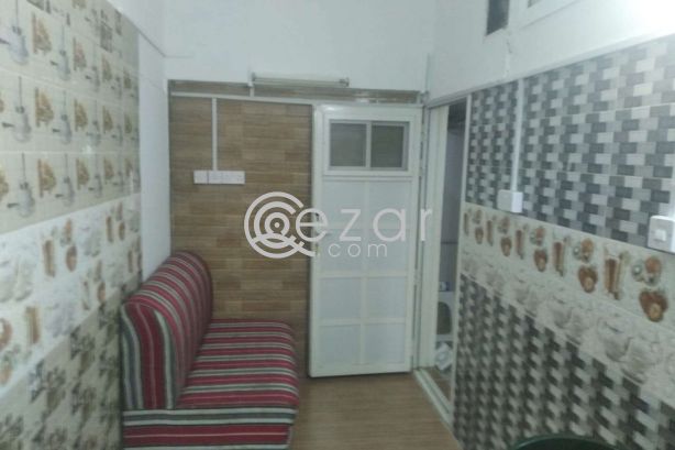 READY TO OCCUPY 1 BHK FURNISHED FAMILY ROOM FOR RENT NEAR AL MANSOURA METRO -DOHA photo %index%
